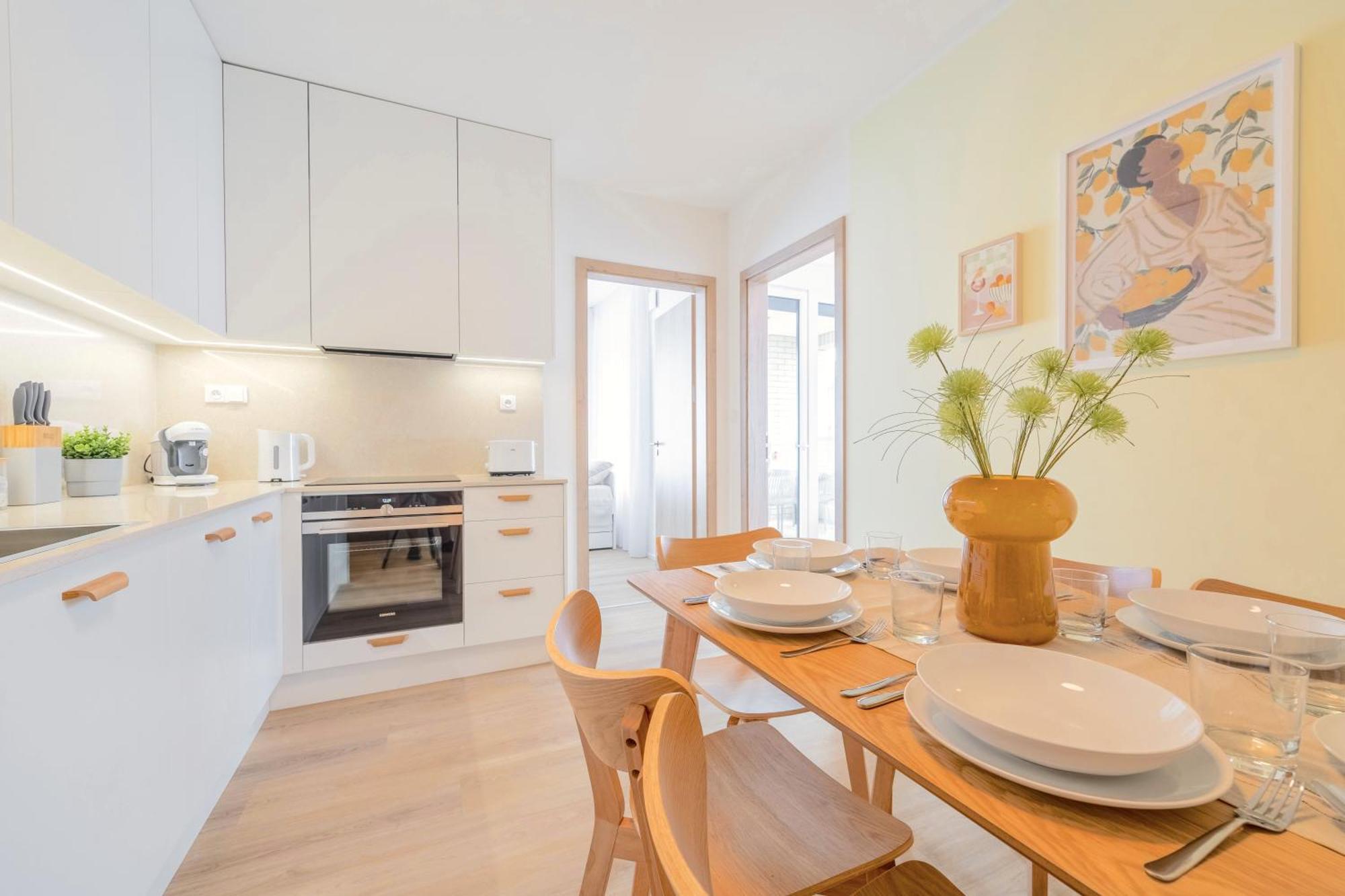 Bright 2Br - 5Th Floor, Balcony, Free Parking By Gravity Prague 아파트 외부 사진